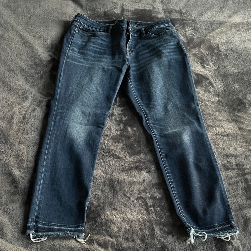 Lucky Brand Blue Ankle Cheville Lolita Skinny Jeans 12. Stretch. Dark wash.